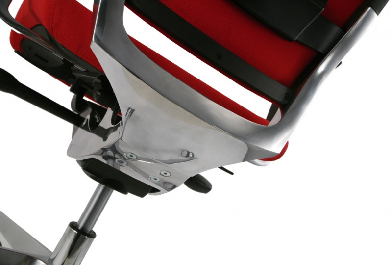 kancelářská židle Concept MC od Pešky s posuvem sedáku volba materiálu i barvy